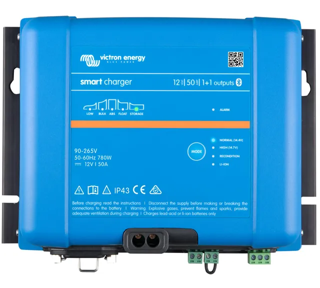 victron-energy-smart-ip43-charger-12v-50a-1-1-with-bluetooth image 1