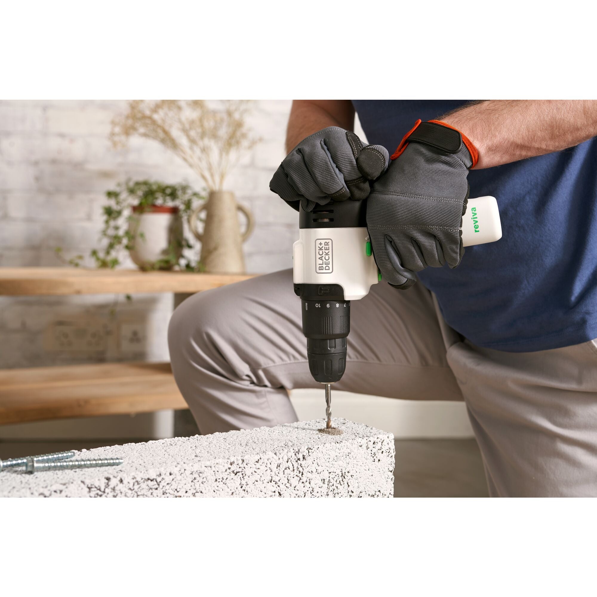 black-decker-reviva-12v-max-cordless-hammer-drill-with-integrated-battery image 2