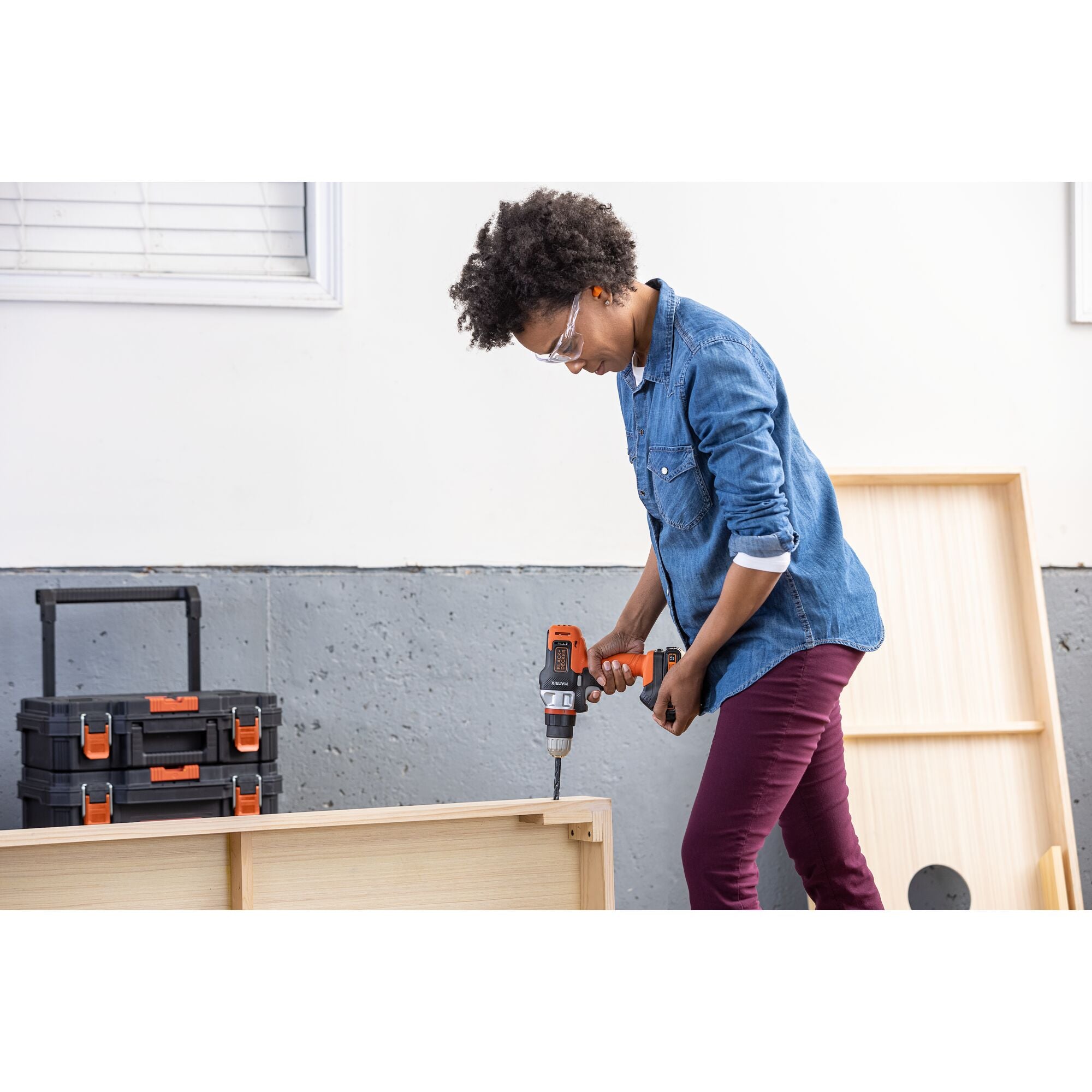 black-decker-20v-max-powerconnect-matrix-cordless-drill-driver-and-impact-driver image 2