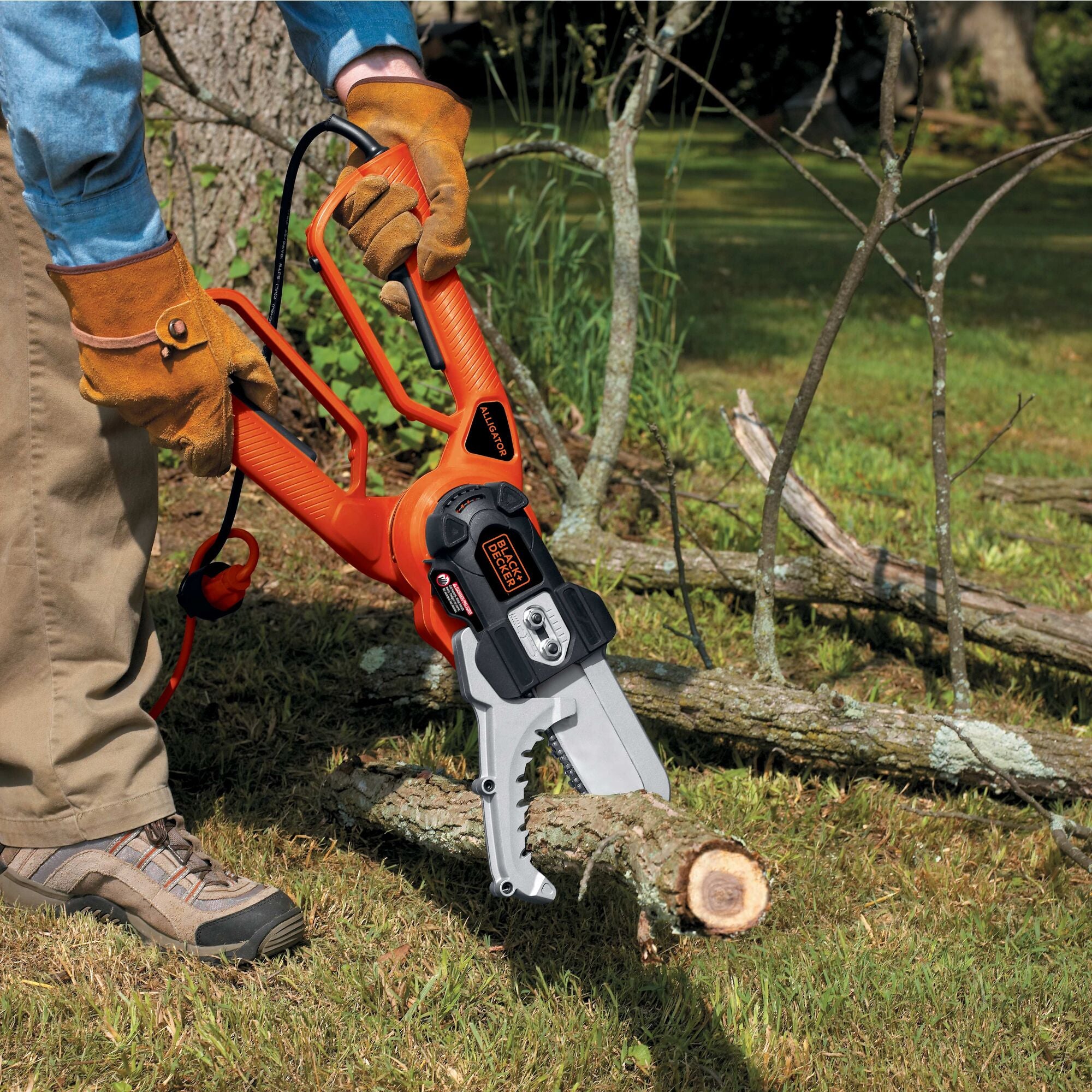 black-decker-alligator-electric-outdoor-lopper-corded-cuts-branches-up-to-4-inch image 2