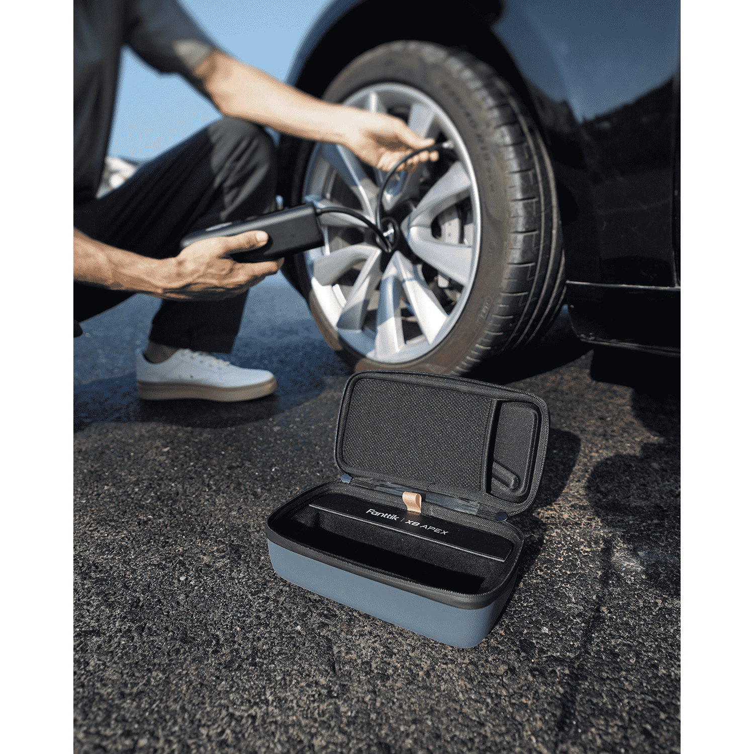 fanttik-eva-protection-case-for-x8-apex-tire-inflator image 7