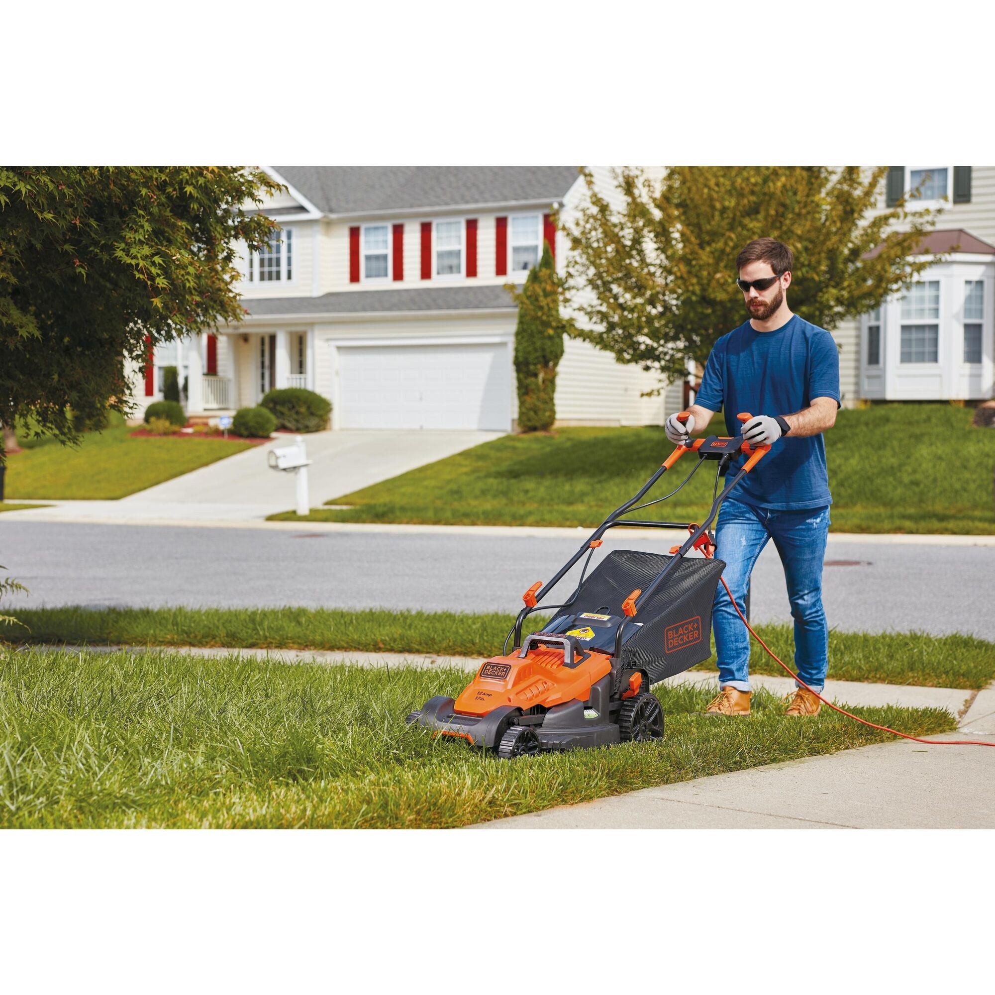 black-decker-12-amp-17-in-electric-lawn-mower-with-comfort-grip-handle image 2