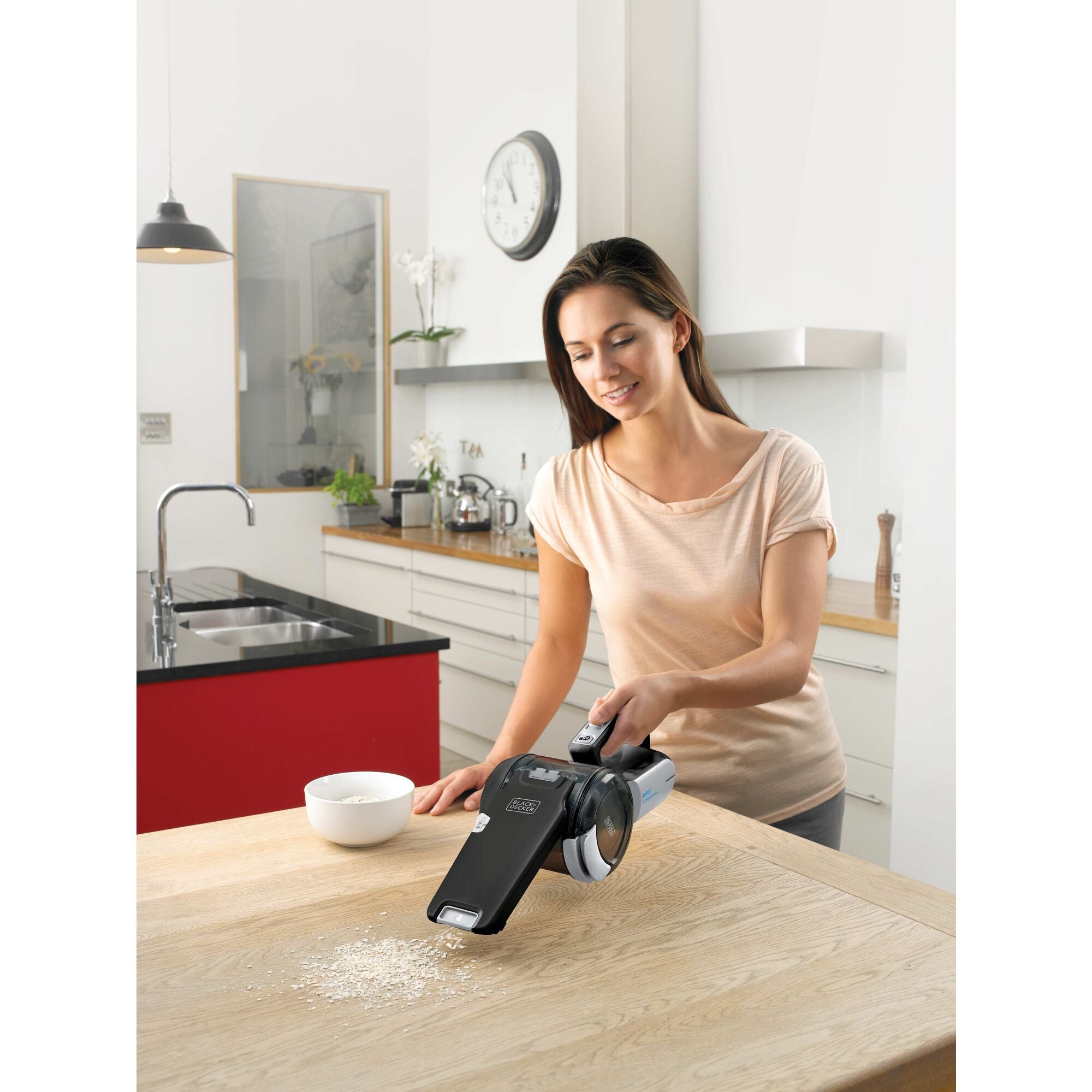 black-decker-dustbuster-pivot-vac-20v-max-cordless-handheld-vacuum-with-pivot-no image 3