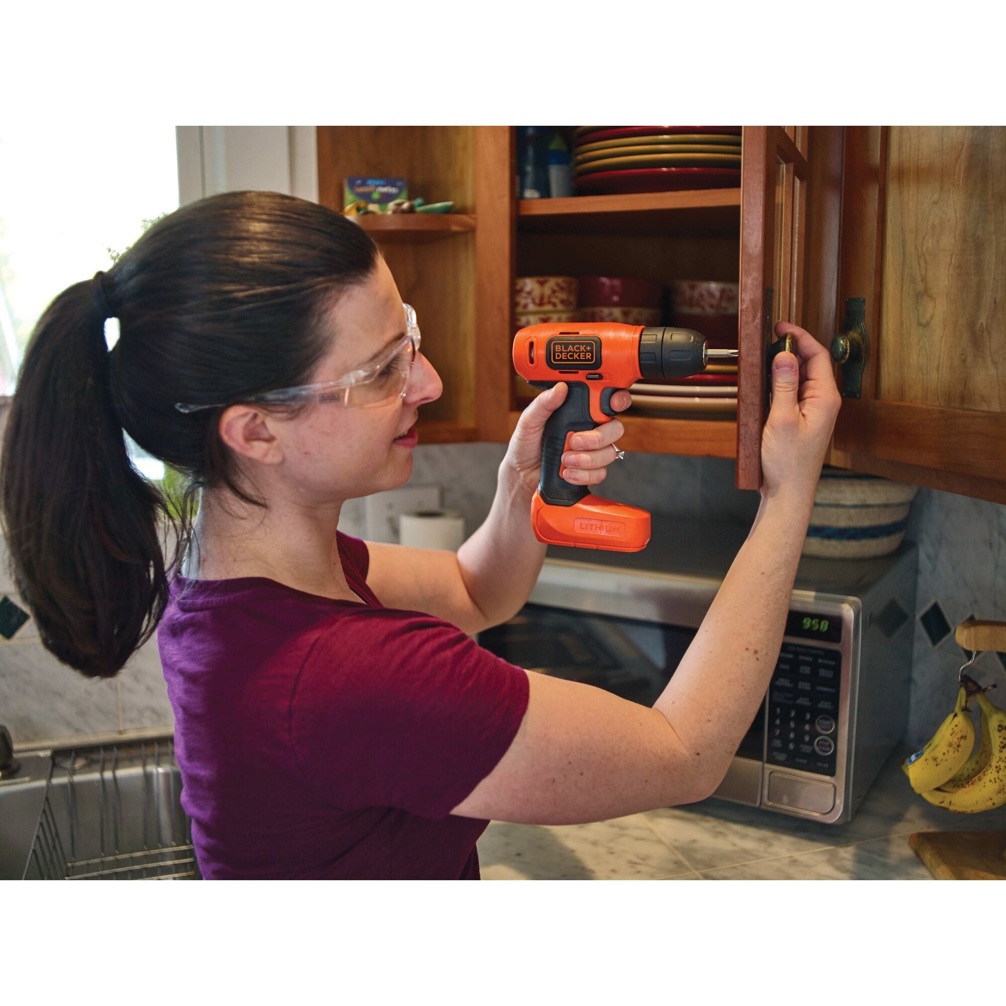 black-decker-8v-max-cordless-drill-driver-with-keyless-chuck-best-seller image 2