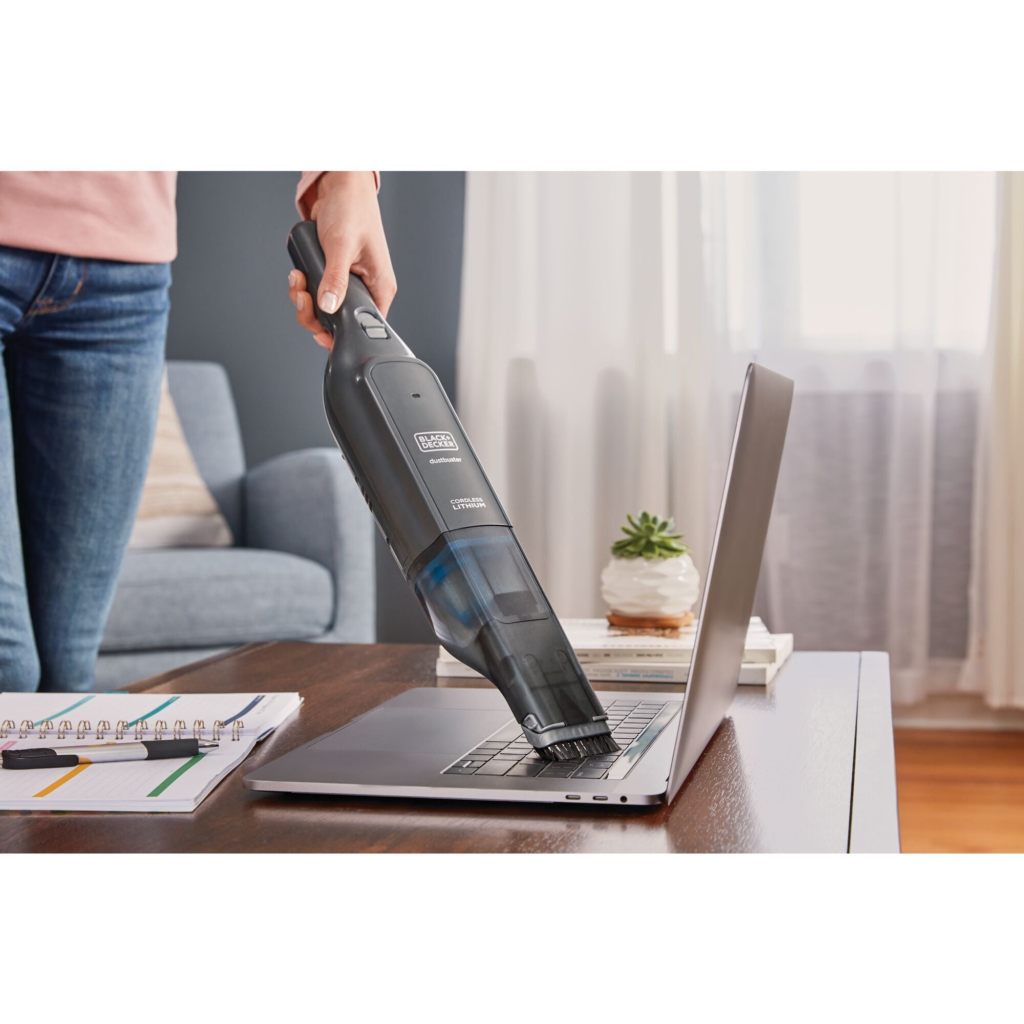 black-decker-slim-dustbuster-advancedclean-12v-max-cordless-hand-vacuum image 2