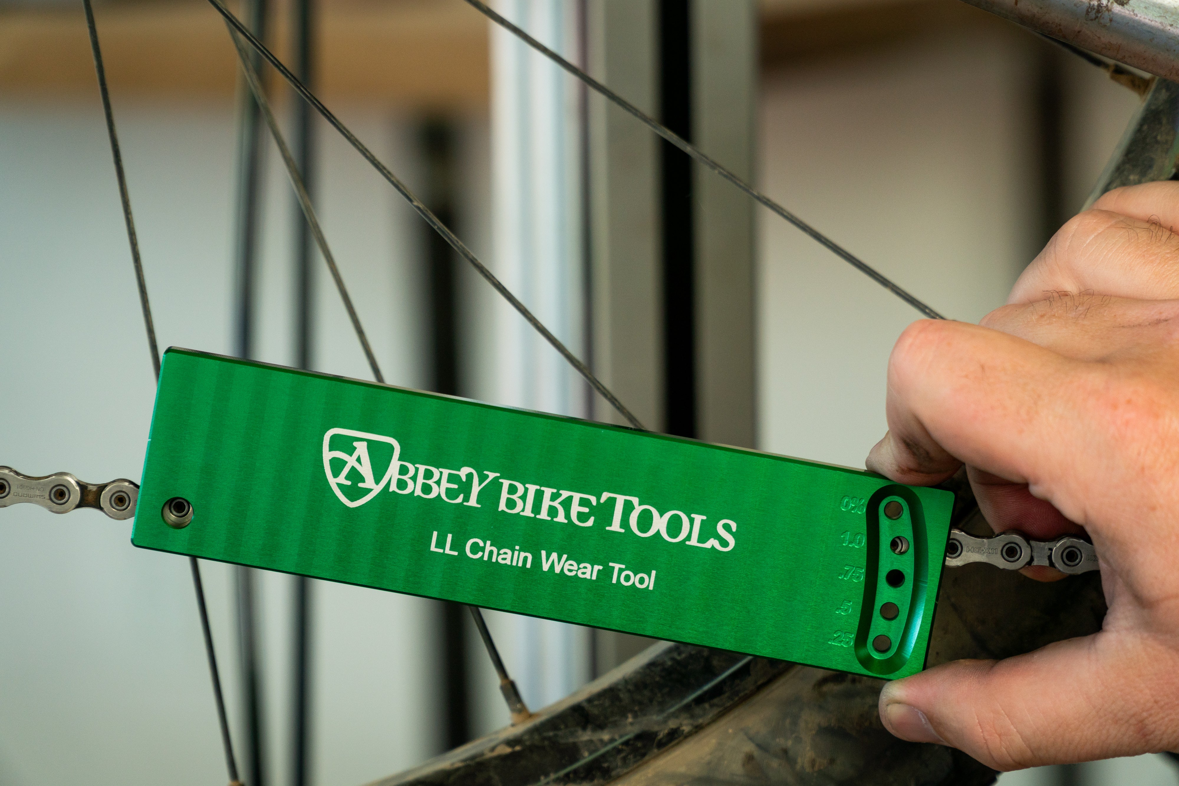 abbey-bike-tools-ll-chain-wear-tool-for-accurate-1x-and-flat-top-chain-measureme image 4
