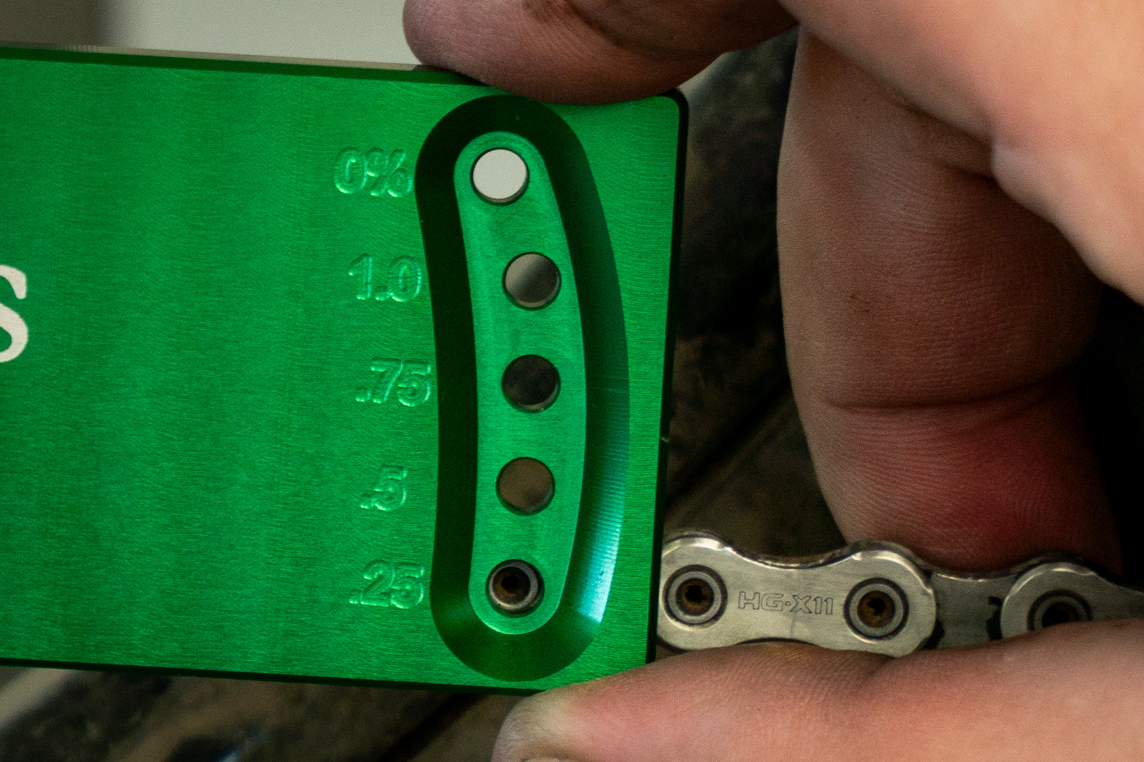 abbey-bike-tools-ll-chain-wear-tool-for-accurate-1x-and-flat-top-chain-measureme image 6
