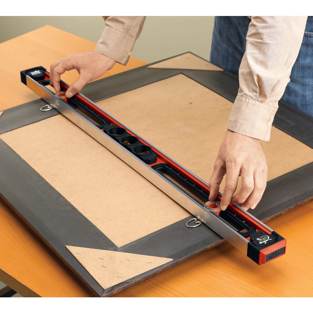 black-decker-accu-mark-36-inch-level-accurate-measurement-for-home-projects image 2