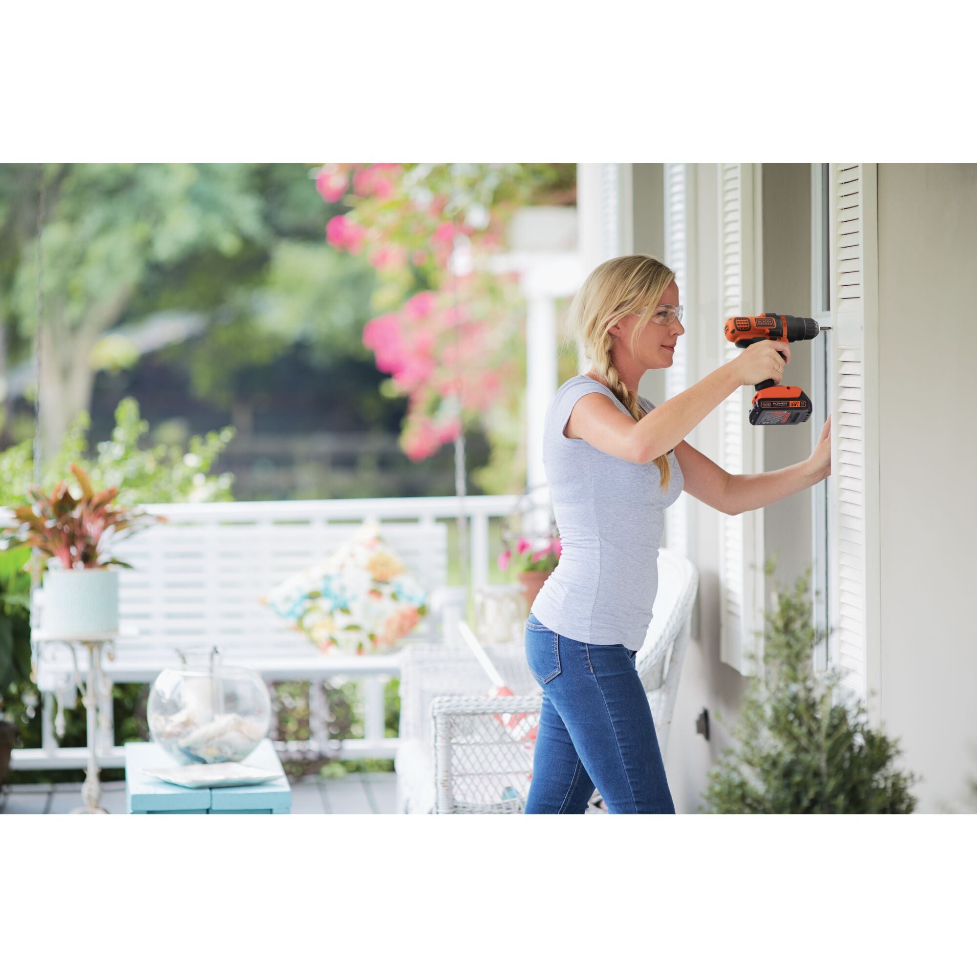 black-decker-20v-max-powerconnect-4-tool-combo-kit-drill-driver-circular-saw-rec image 2