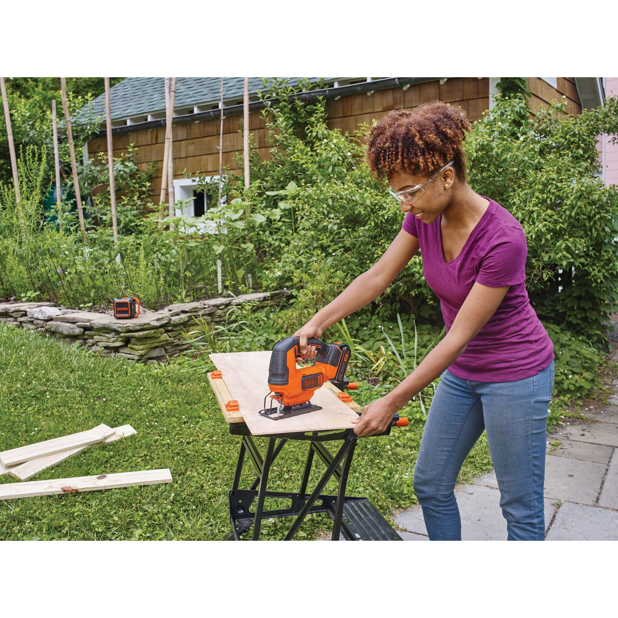 black-decker-20v-max-powerconnect-cordless-variable-speed-jigsaw-with-battery-an image 2