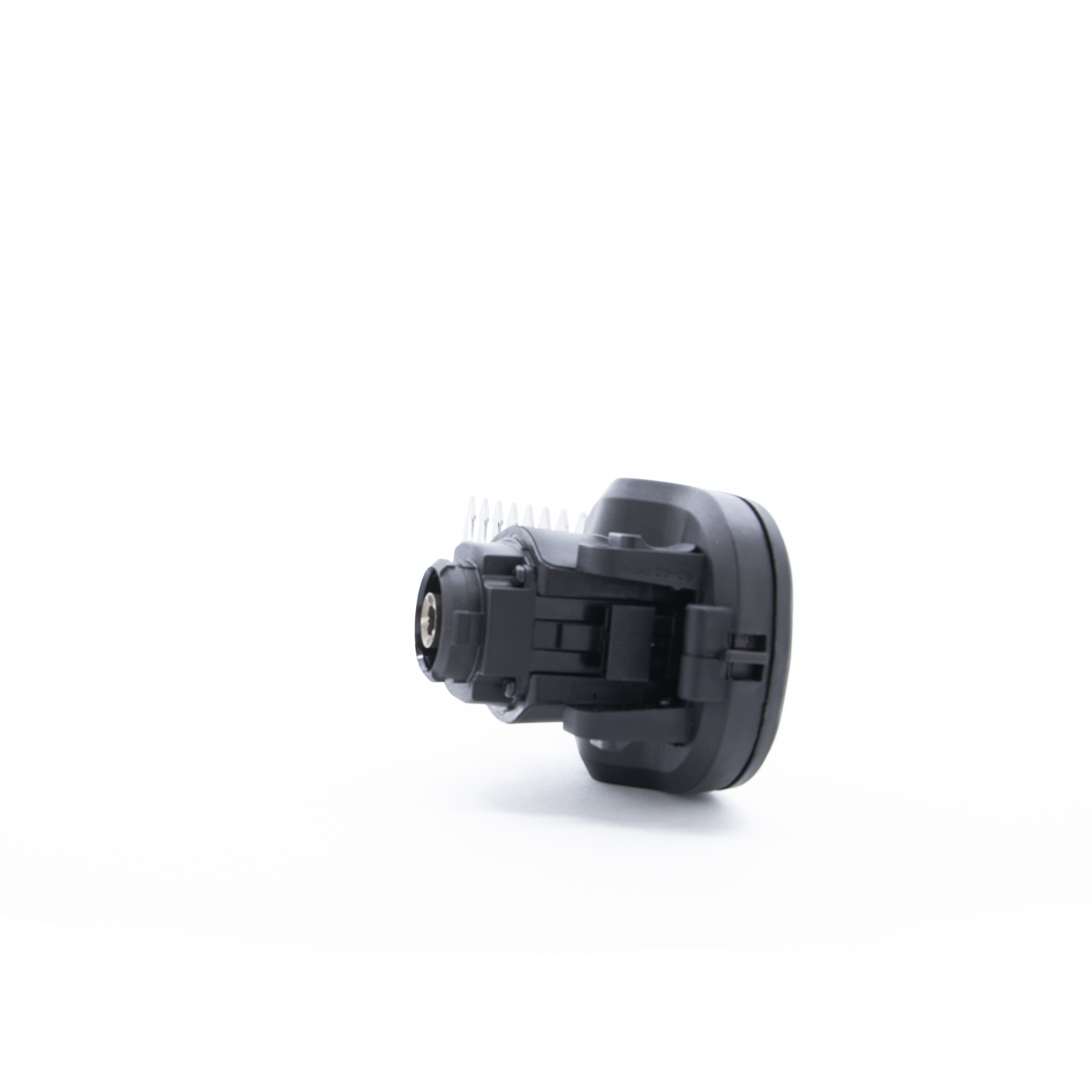 black-decker-matrix-shear-shrubber-attachment-with-storage-case image 6