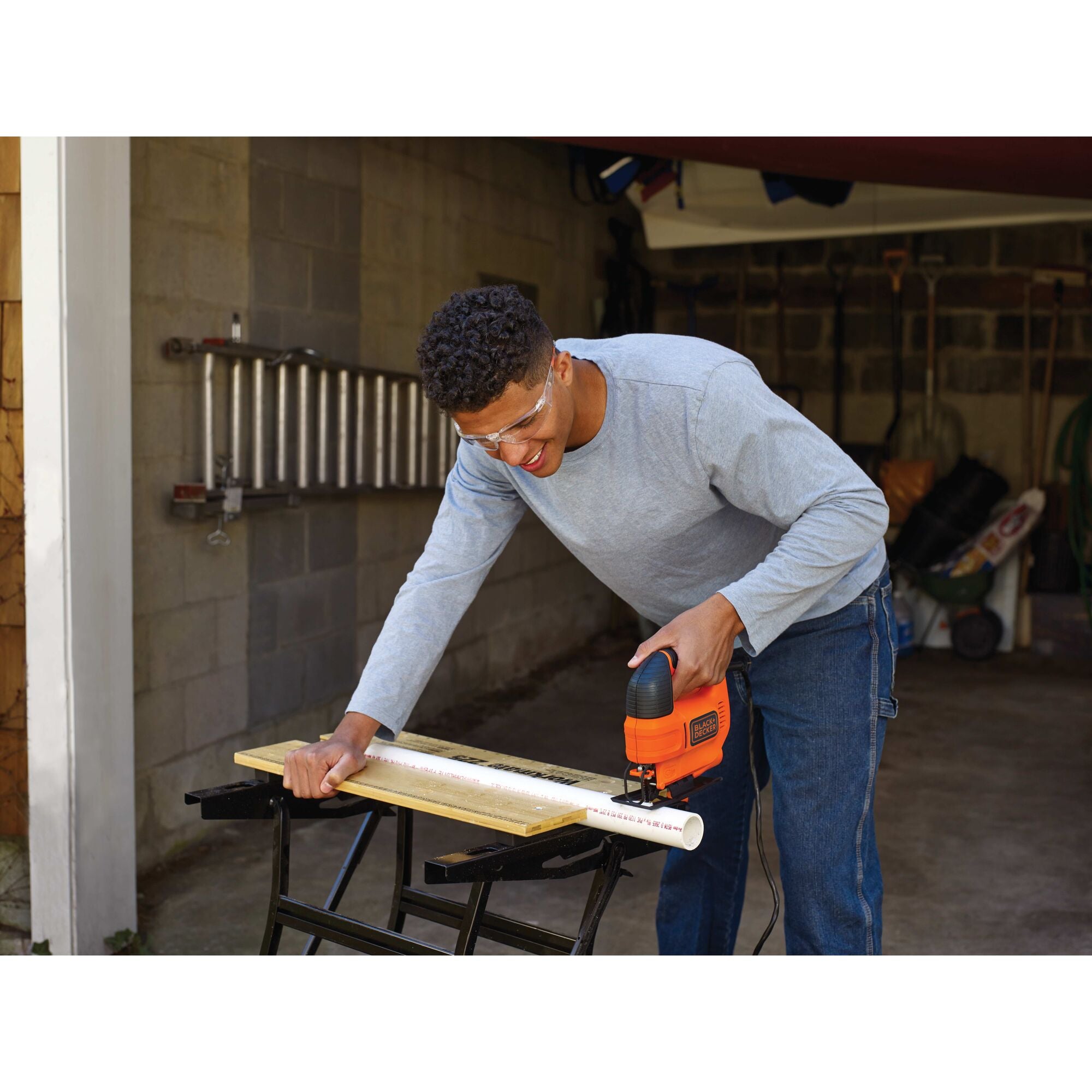 black-decker-4-5-amp-electric-jig-saw image 3