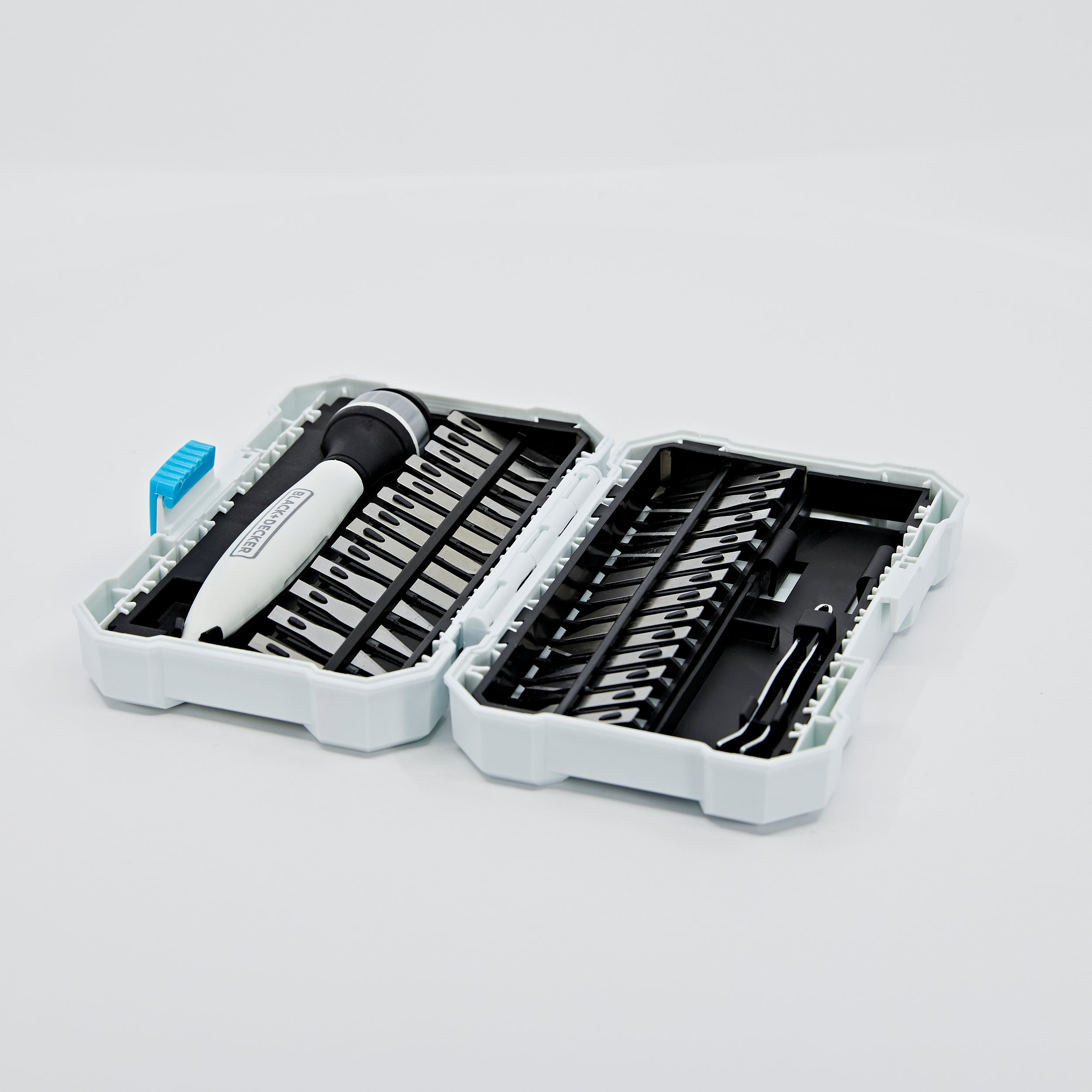 black-decker-craft-hobby-knife-kit-with-26-assorted-blades-cutting-mat-and-metal image 5