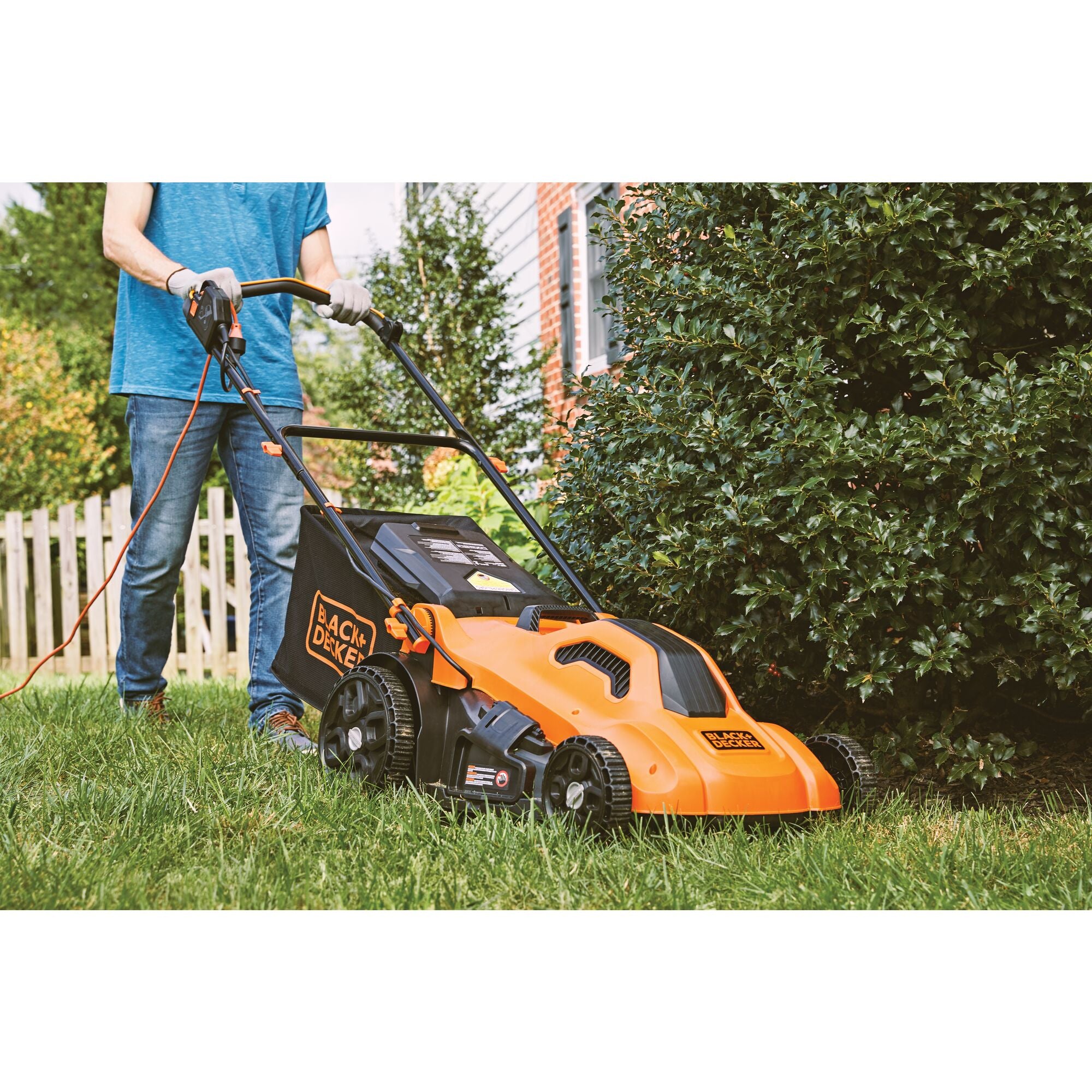 black-decker-13-amp-20-corded-electric-lawn-mower image 2