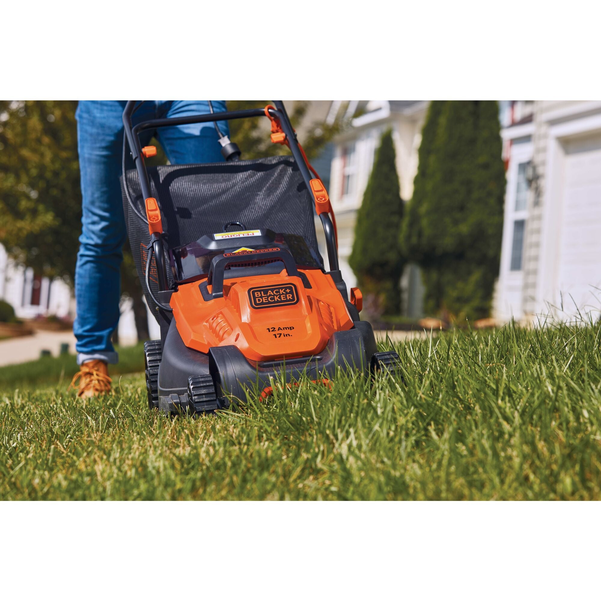 black-decker-12-amp-17-in-electric-lawn-mower-with-comfort-grip-handle image 3