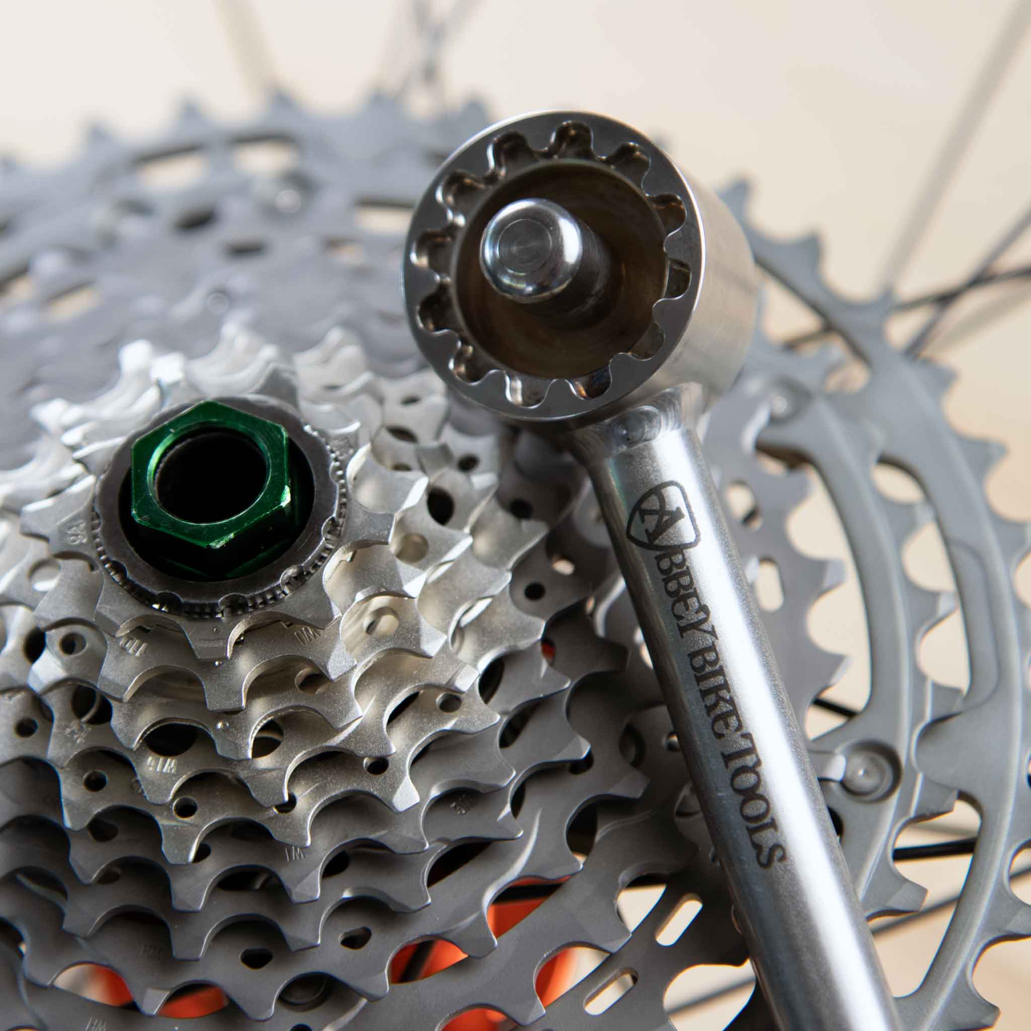 abbey-bike-tools-9-tooth-crombie-tool image 3