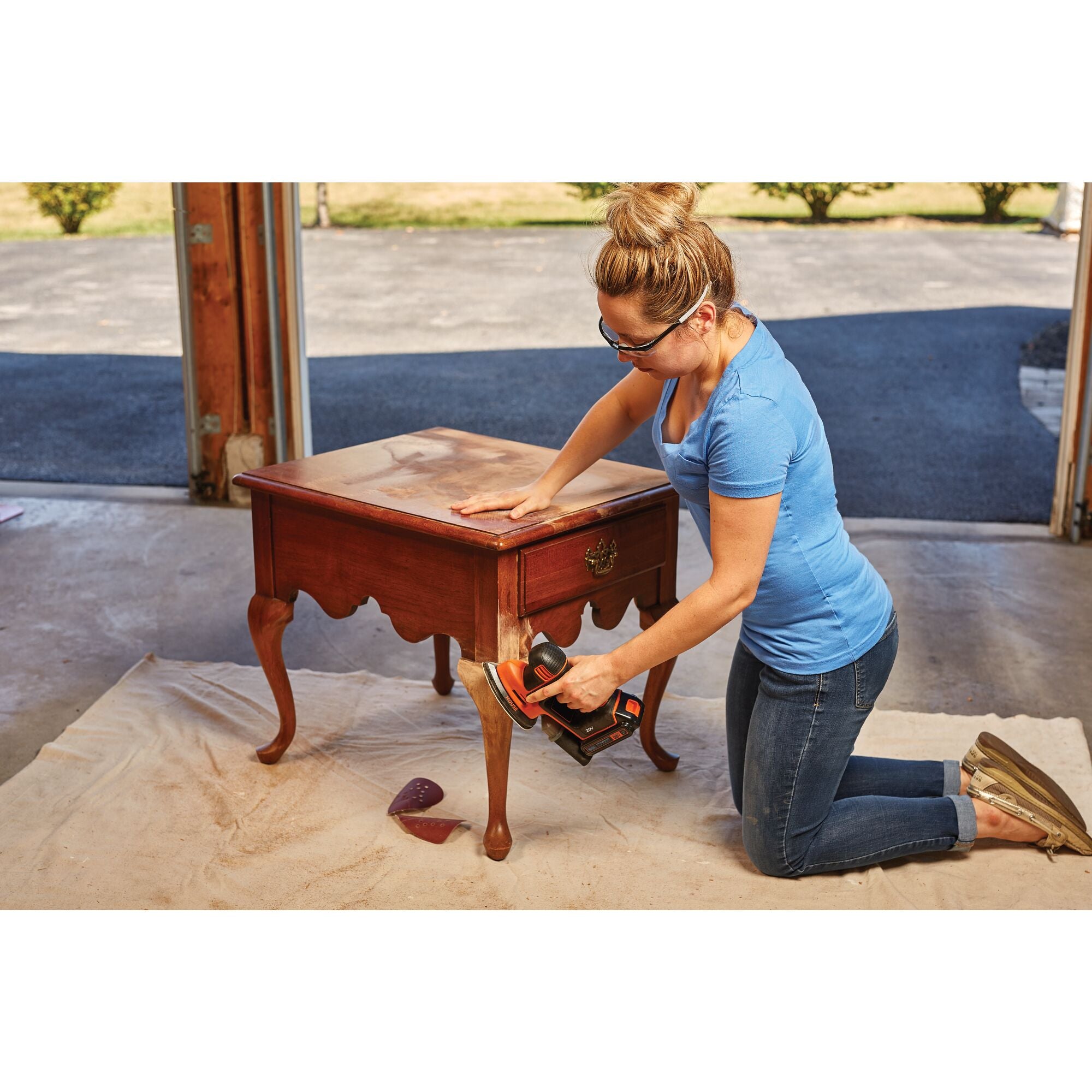 black-decker-20v-max-mouse-cordless-sander-tool-only-battery-charger-not-include image 2
