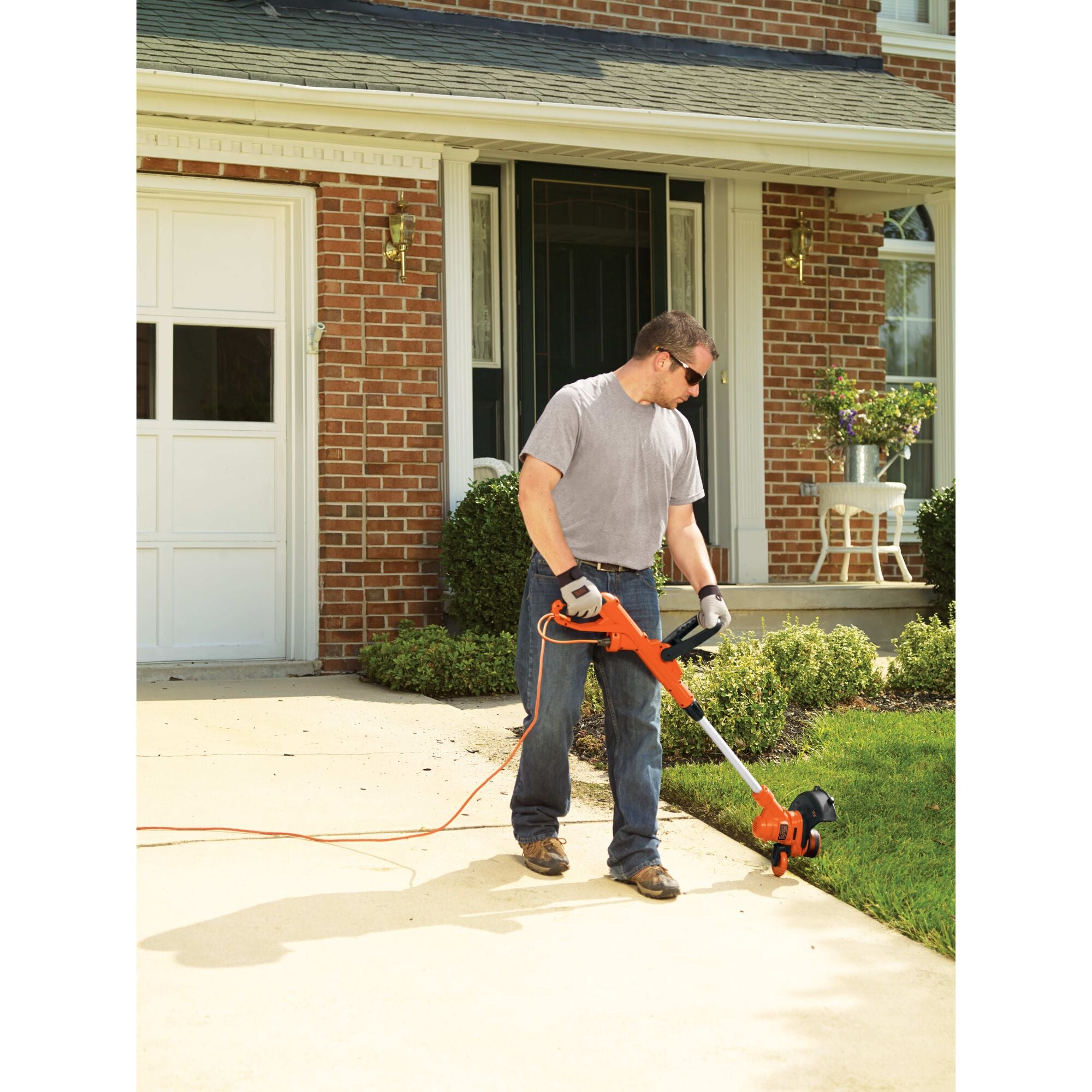 black-decker-6-5-amp-14-inch-string-trimmer image 2