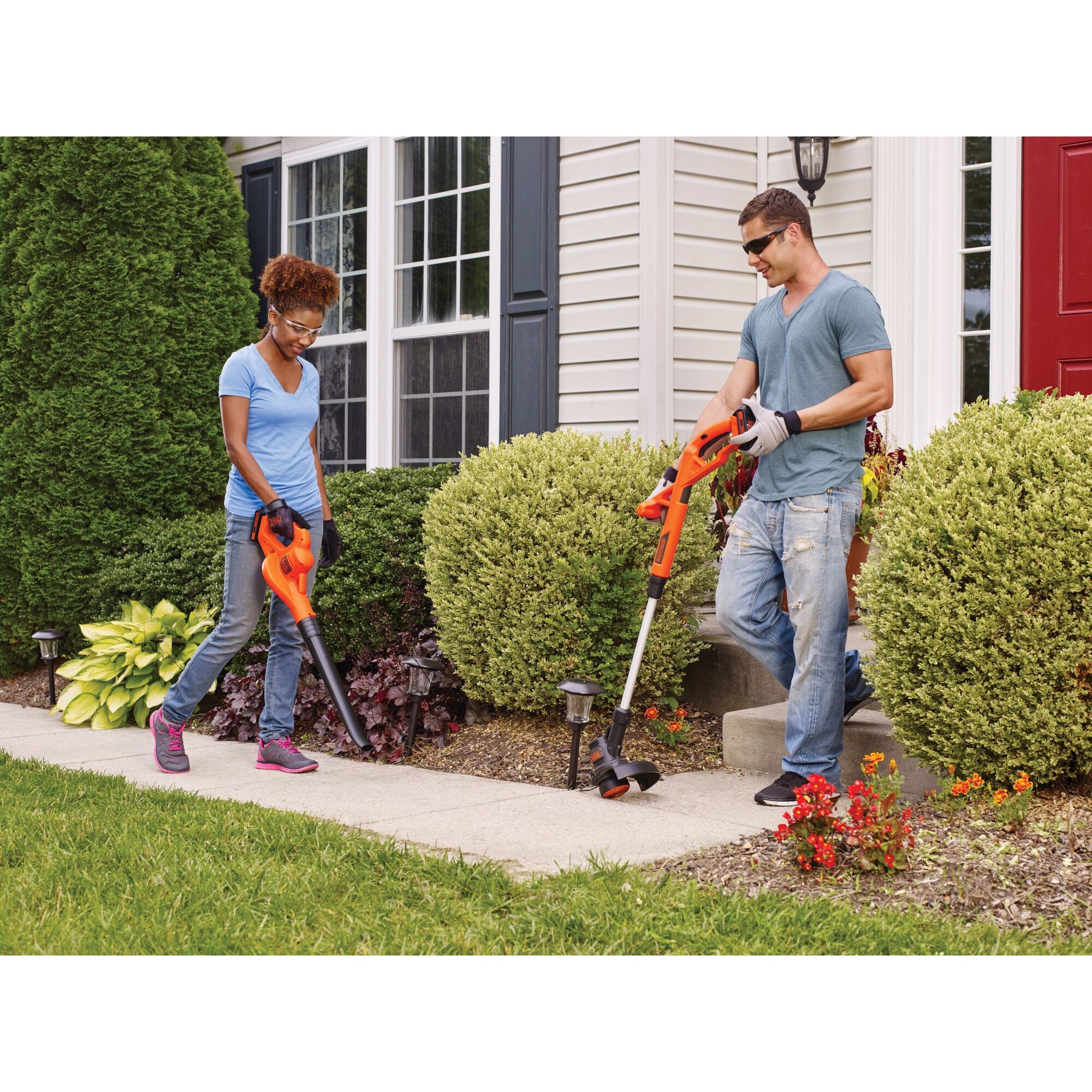 black-decker-20v-max-powerconnect-cordless-10-string-trimmer-edger-and-leaf-blow image 2
